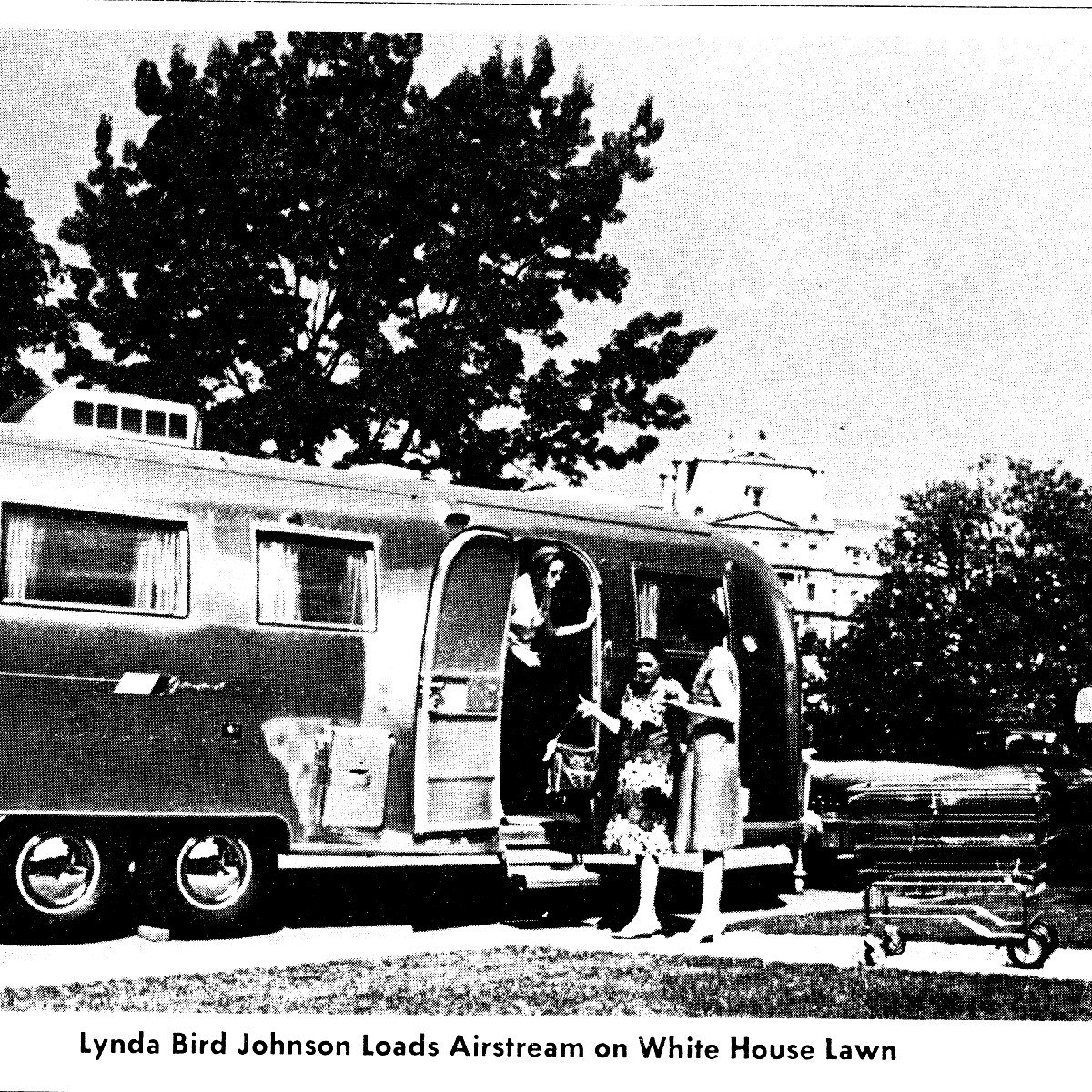 lynda-whitehouse-airstream
