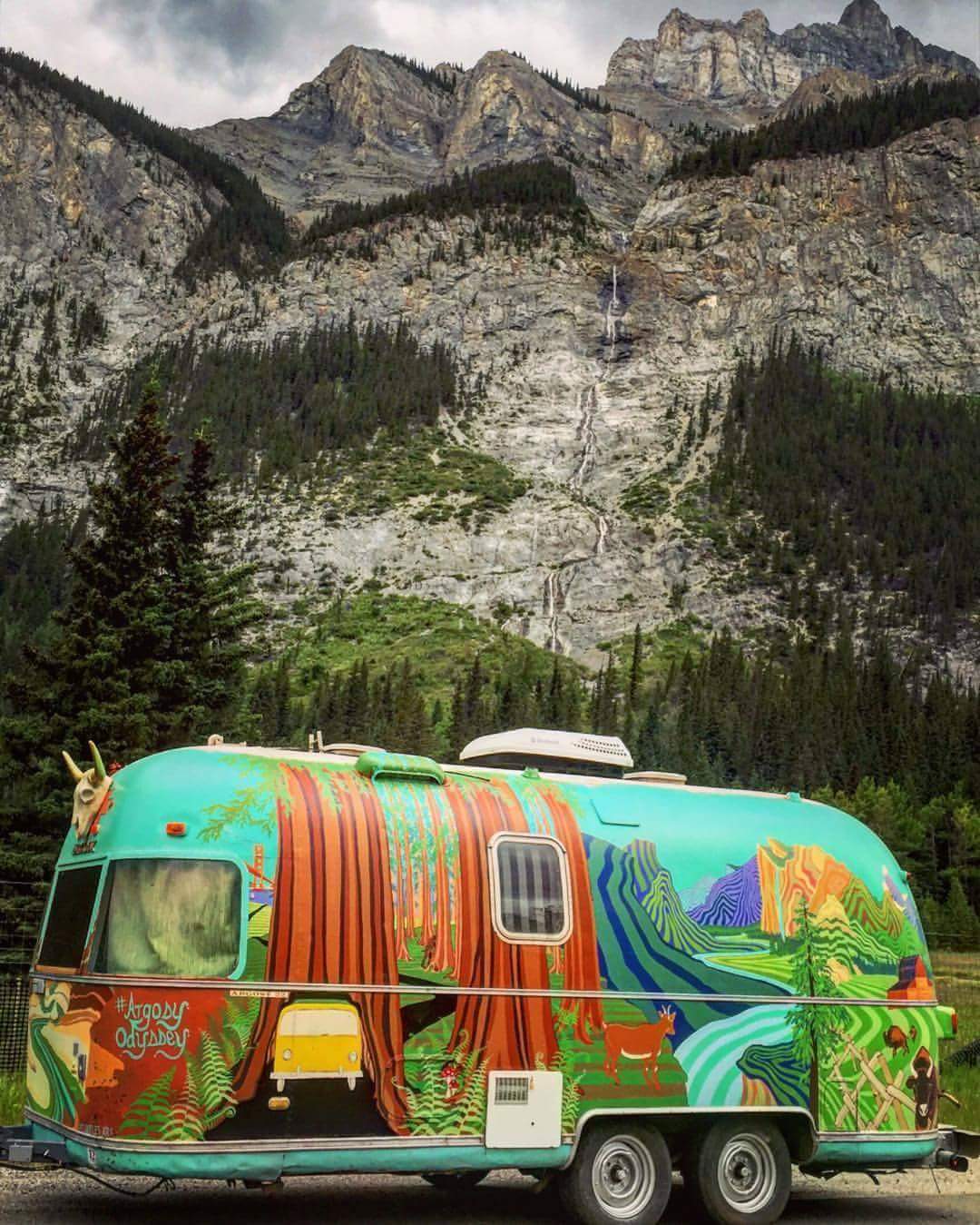 painting argosy travel trailer