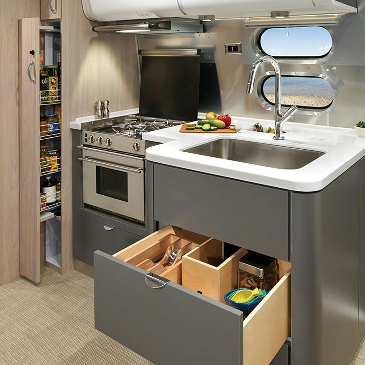 Globetrotter-Sub-Floorplan-Individual-25FB-2-Kitchen