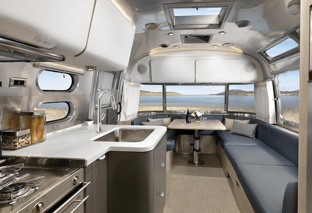 25 Foot Airstream Globetrotter