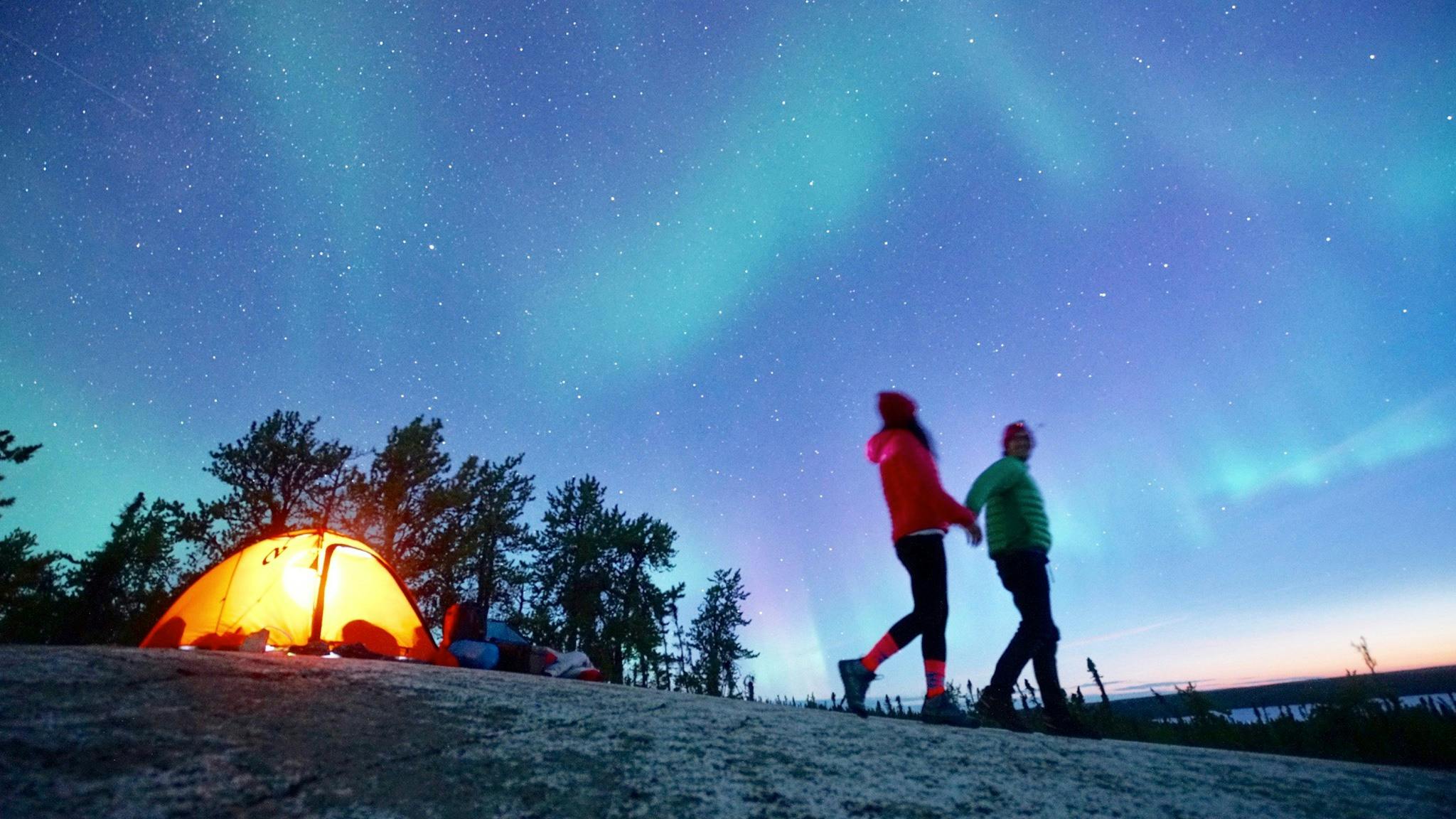 Roberto and Bella Gibbons Northern Lights Camping