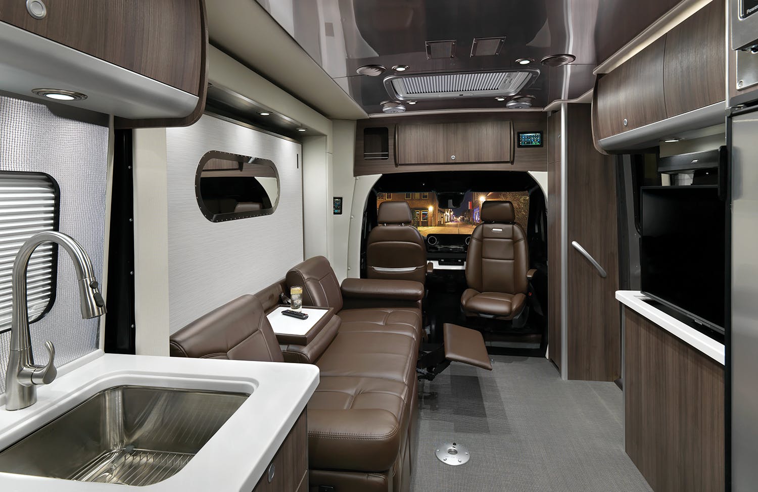 2020 Atlas Interior B2F Refined Brown Recliner WEB