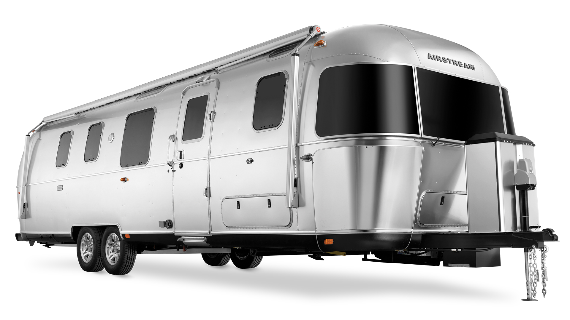 Modernizing the Timeless Classic - New Airstream Comfort White Décor