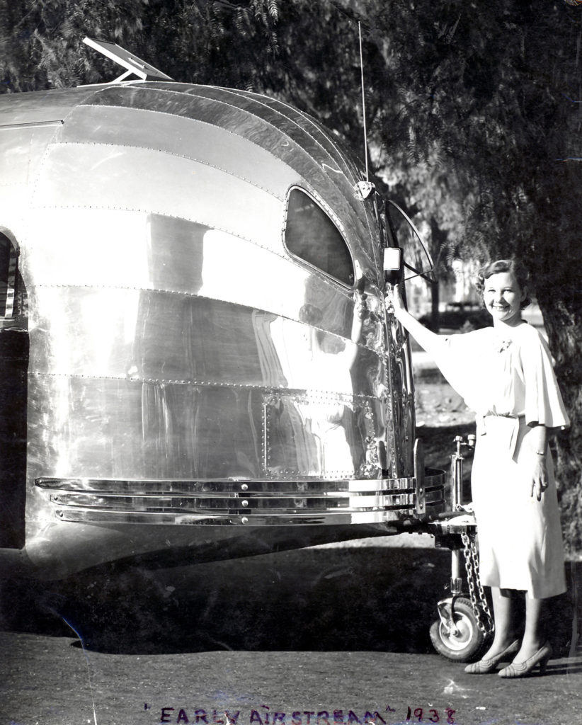 1938-Airstream-Clipper-Champagne-Christening