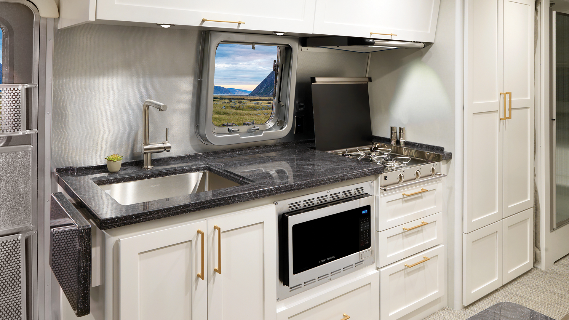 Gallery | Classic | Travel Trailers | Airstream