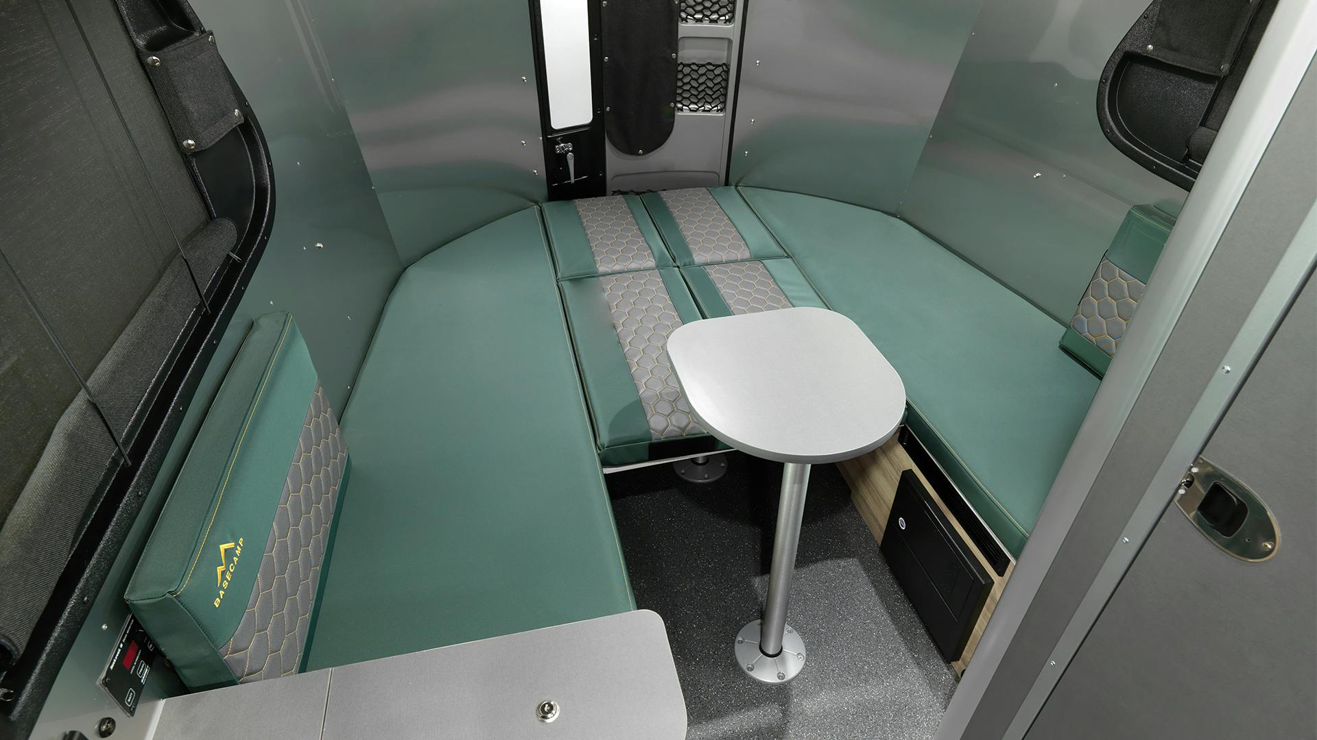 Basecamp-Forest-Ridge-Table-and-Bed-Conversion