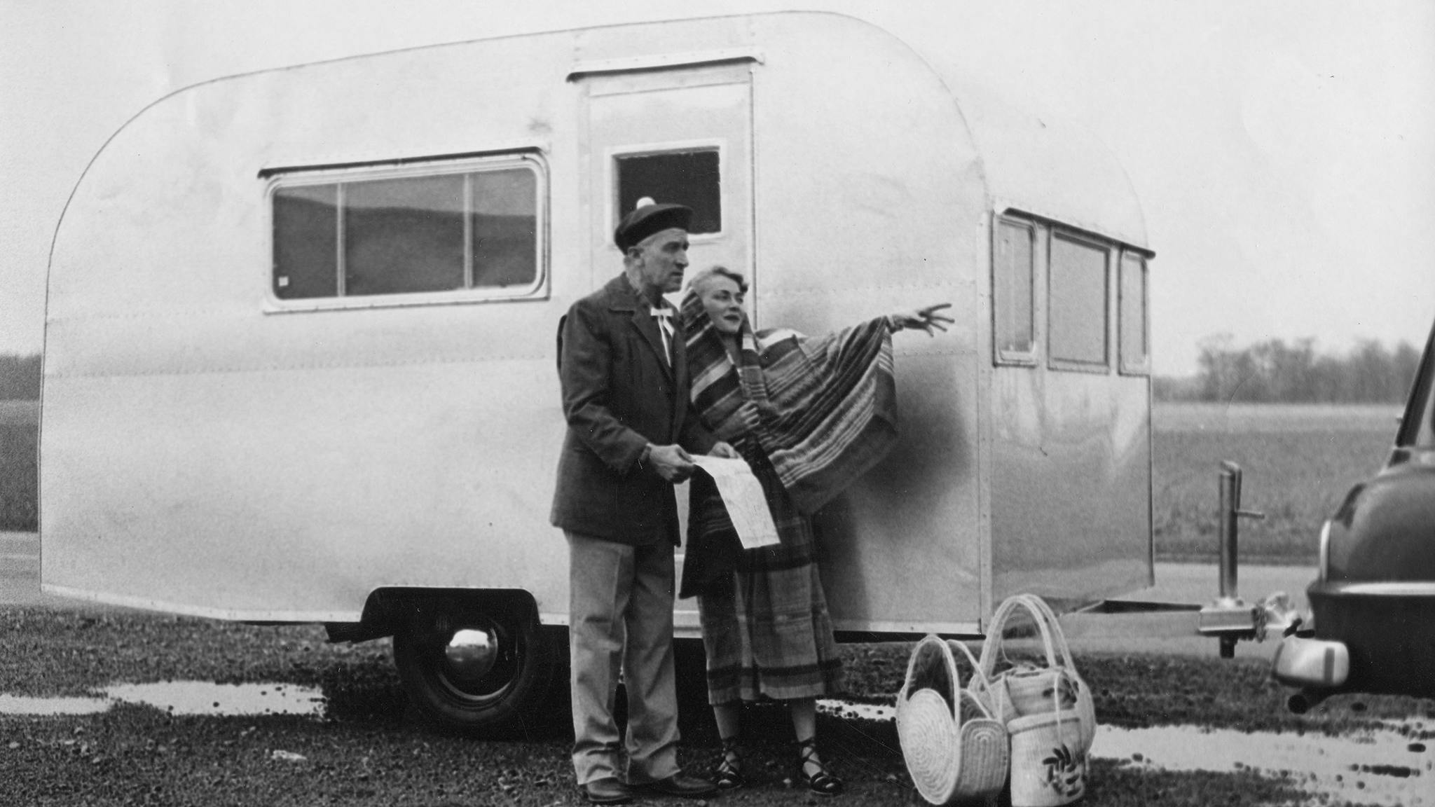 Wally-Byams-Holiday-Trailer-Blog-Desktop-Feature