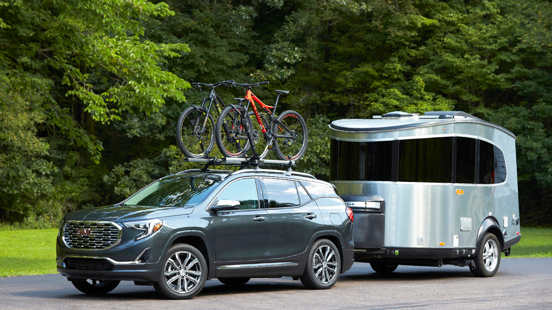 Airstream-Basecamp-Single-Axle-Trailer-with-GMC-Terrain-Denali