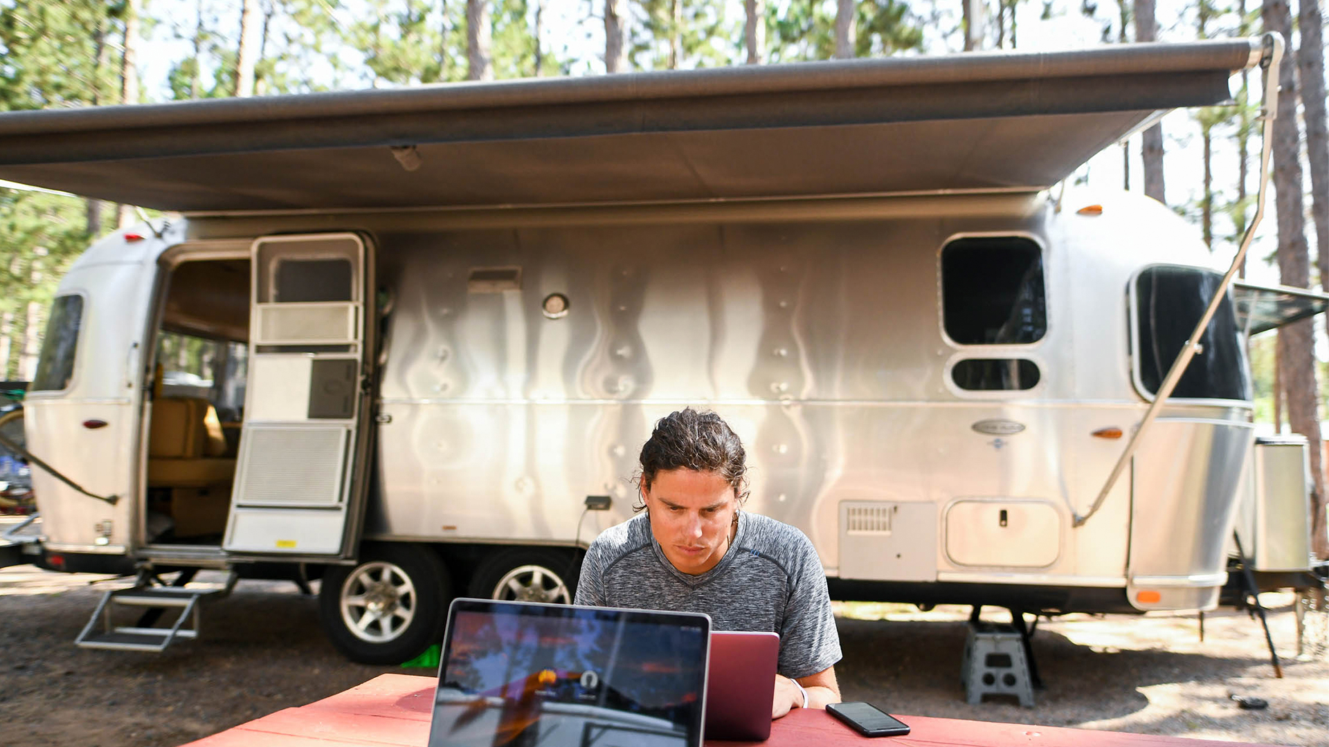 Airstream-work-from-home-travel-trailer