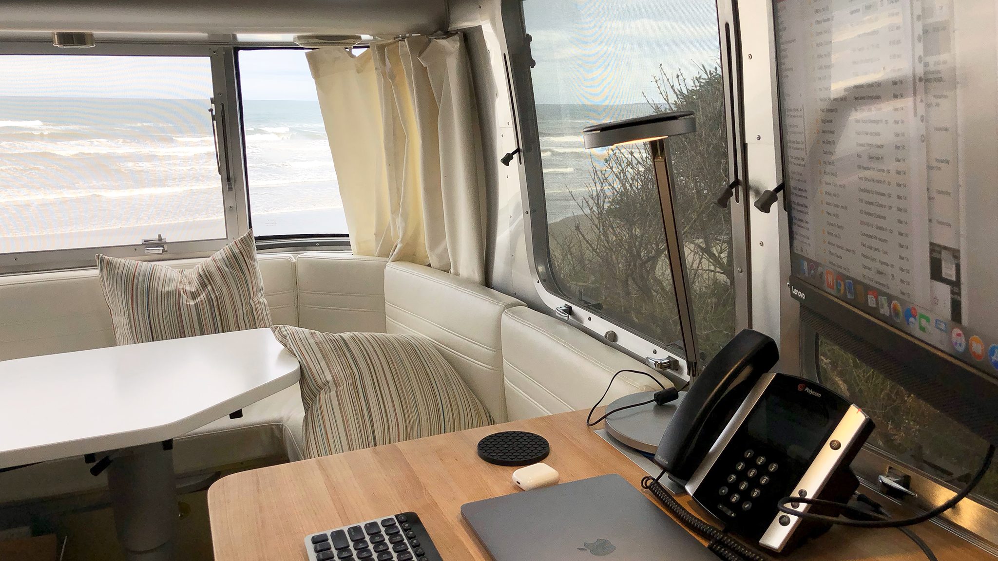 airstream-ambassador-tips-for-working-remotely-blog-header