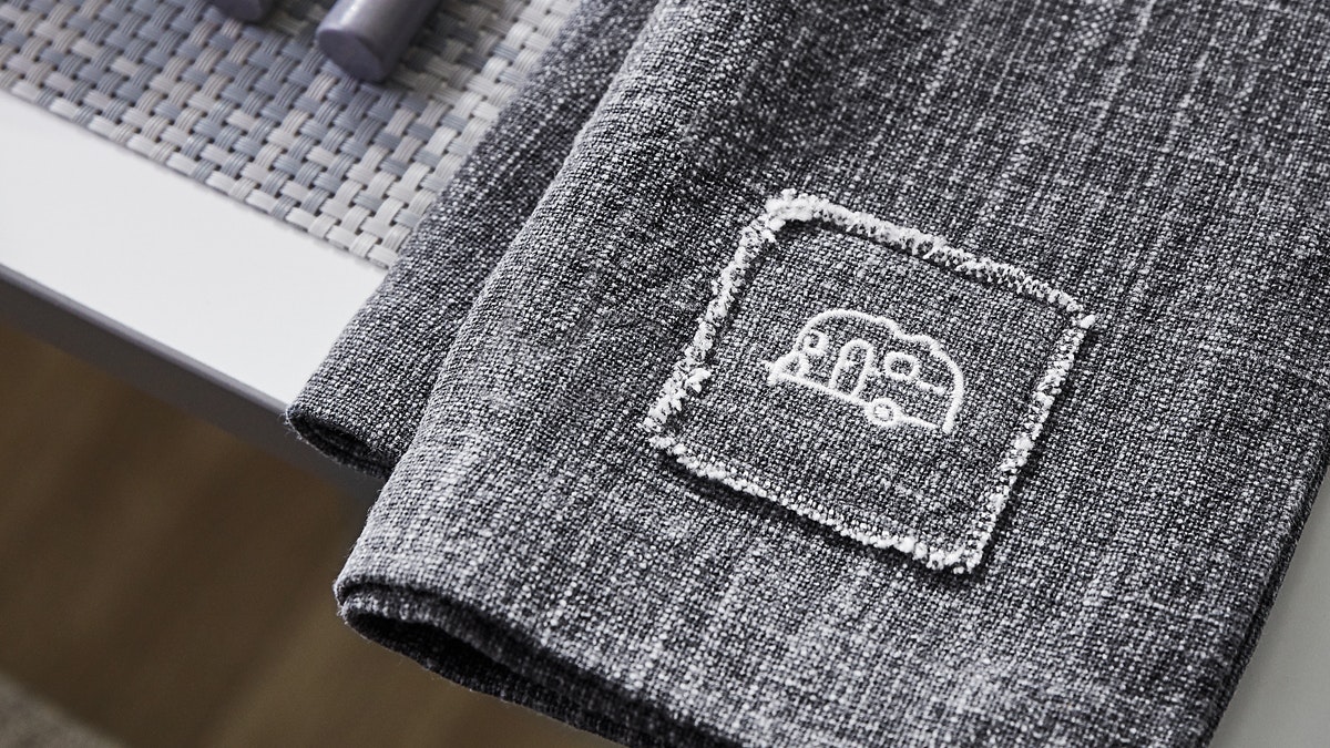 AIRxPotteryBarn-5050Split-HandTowel2