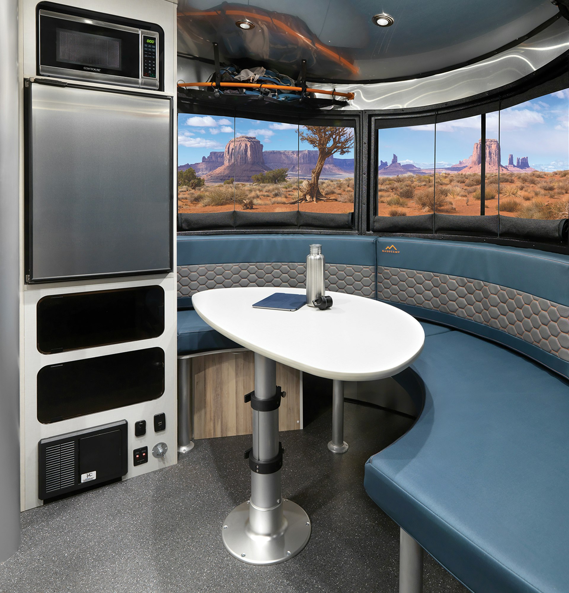 Airstream-Basecamp-20-Glacier-Lake-Table-Dinette-Up