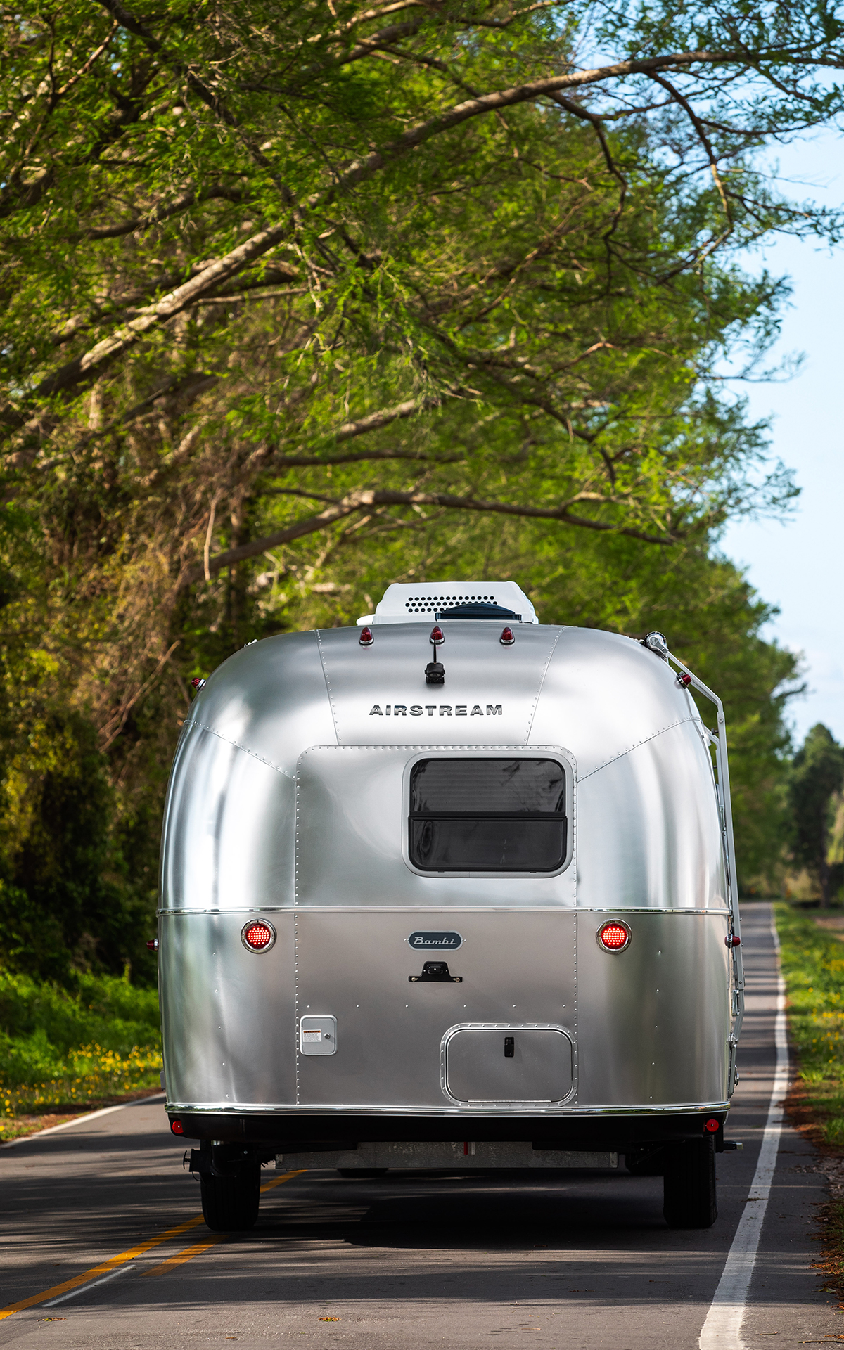 Airstream-Bambi-Exterior-Trailer-Roadway