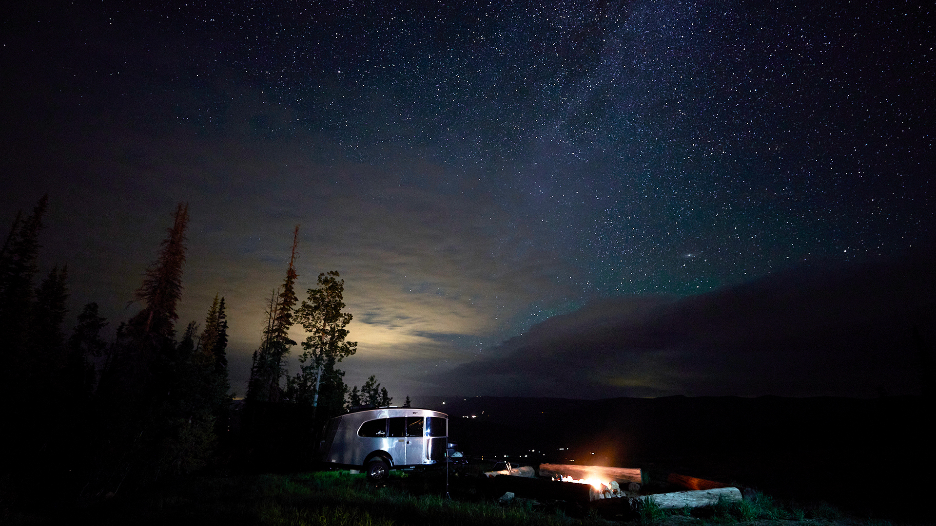 Airstream-Basecamp-20-Milky-Way-Adventures