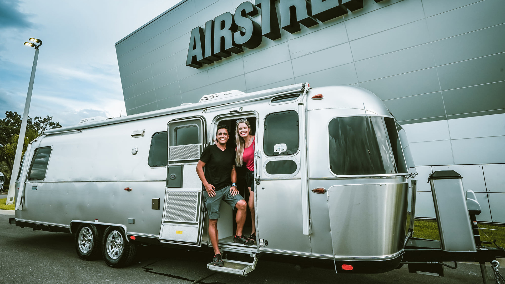 What-to-know-about-the-Airstream-life