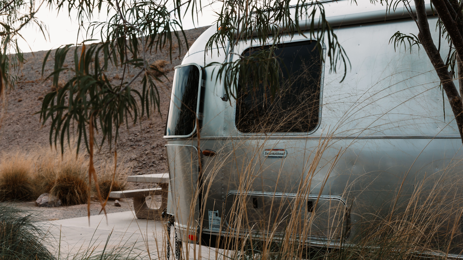 Alumination-Airstream-in-Desert