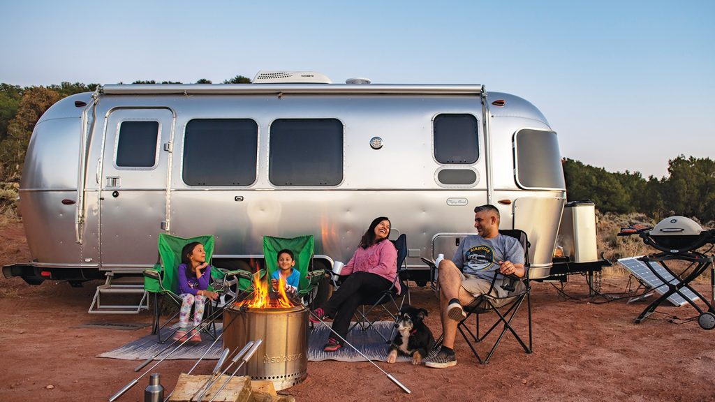 Airstream-Flying-Cloud-family