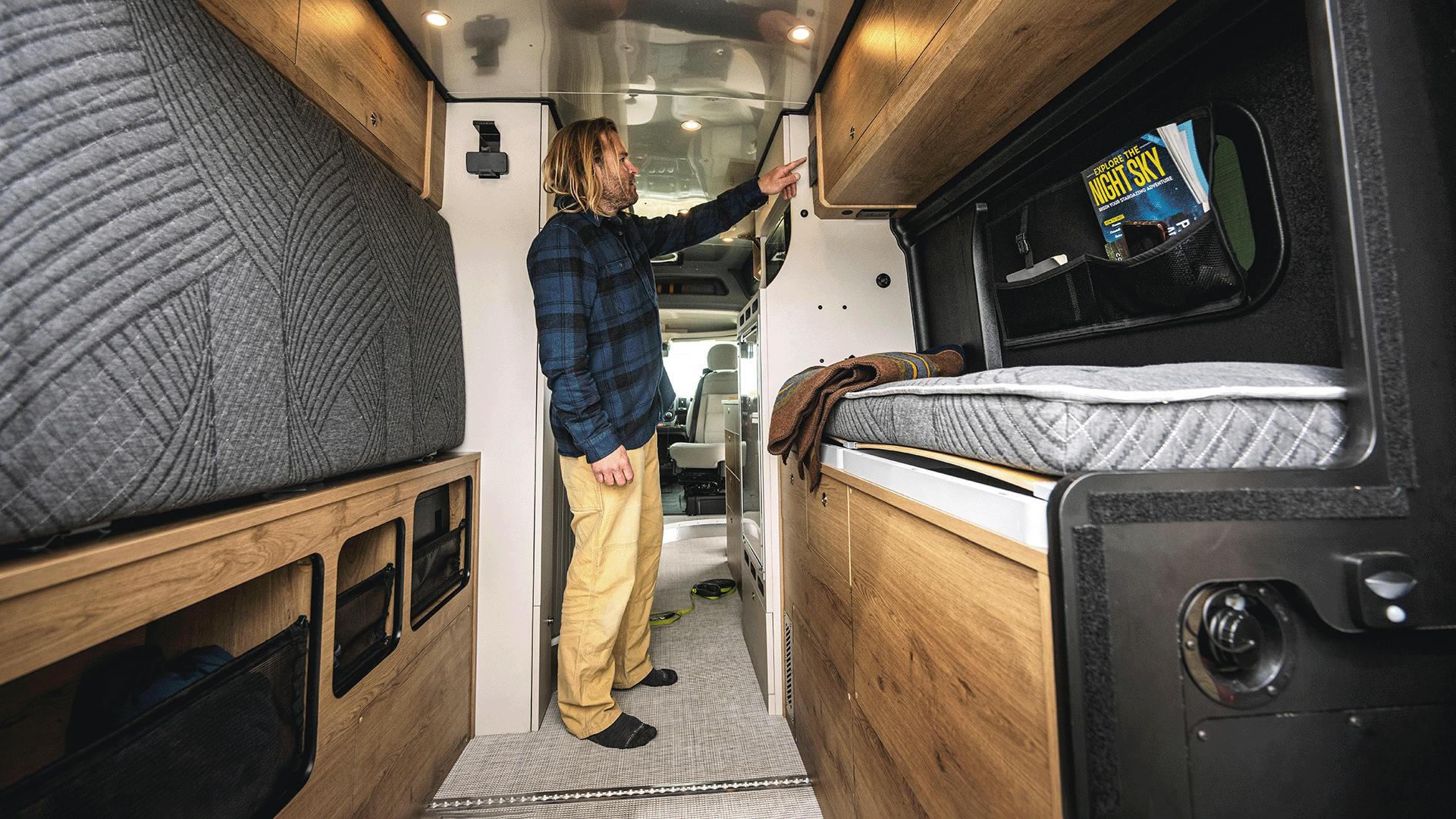 Rangeline Cabin Rear