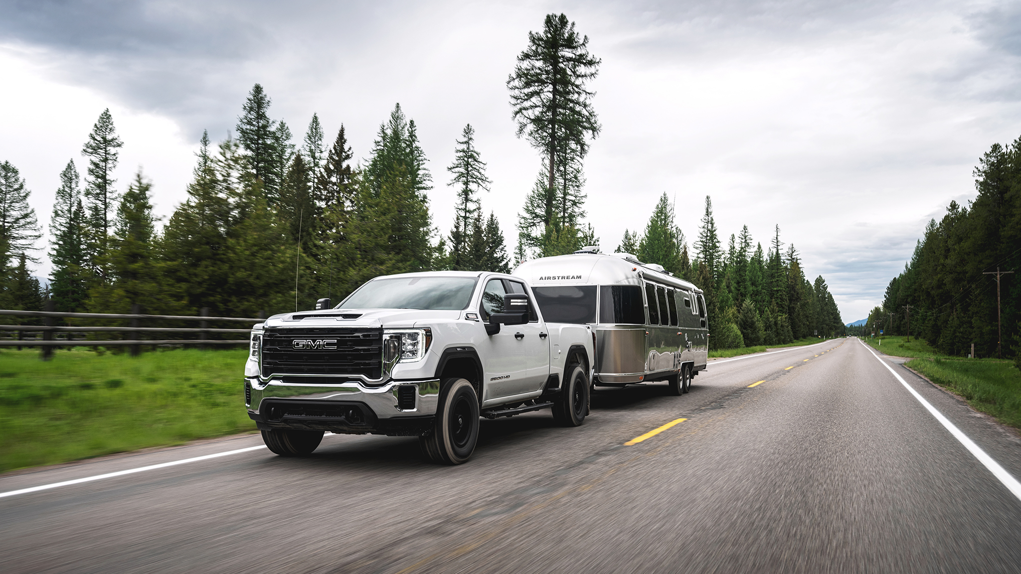 Airstream-Travel-Trailer-Highway-Towing-Desktop