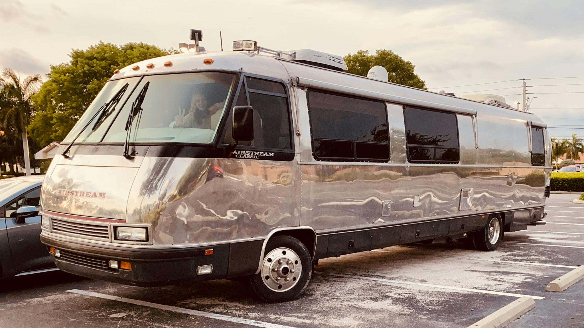 thomas-tork-airstream-motorhome-feature-image