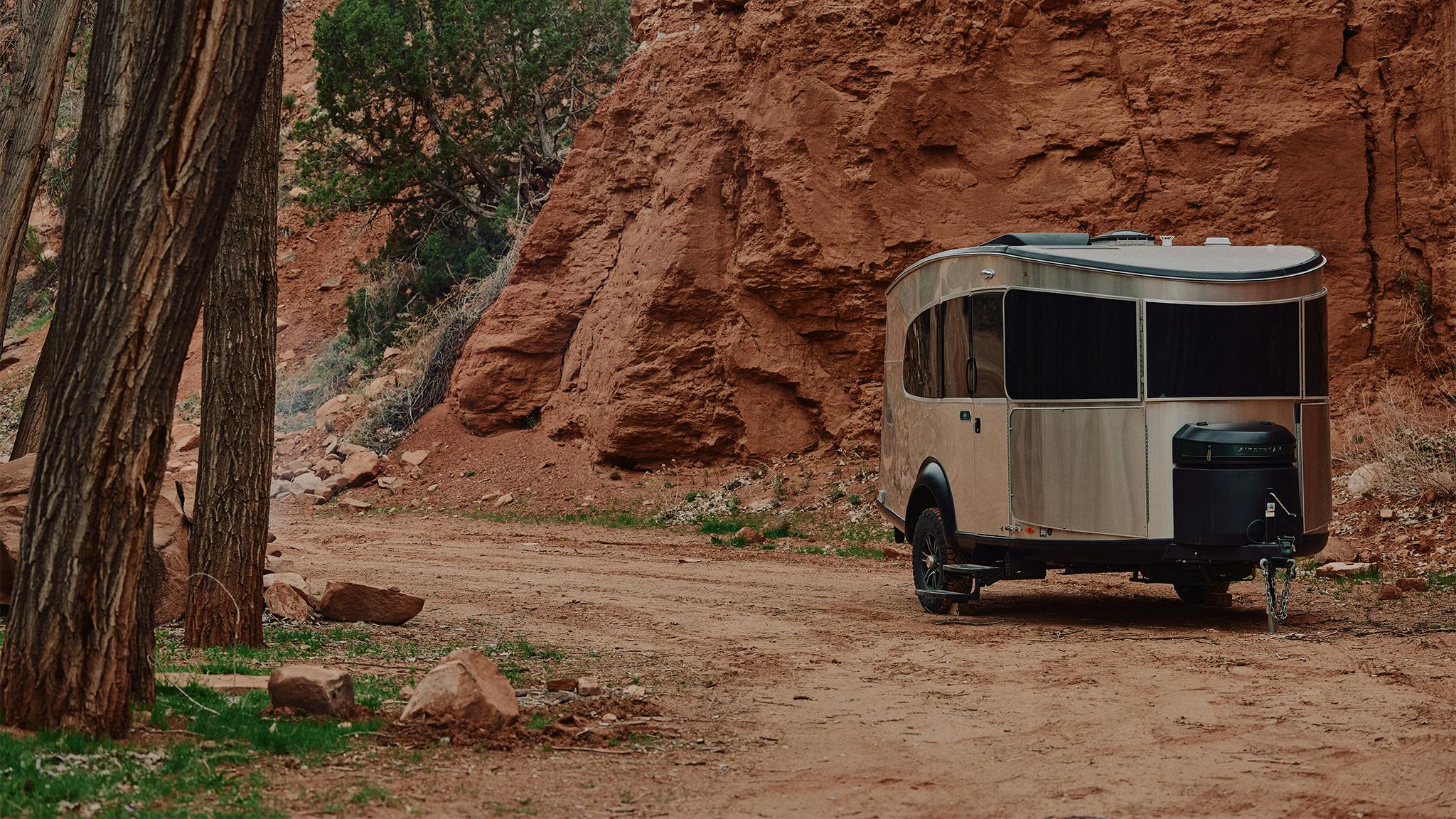 rei-basecamp-desktop-image
