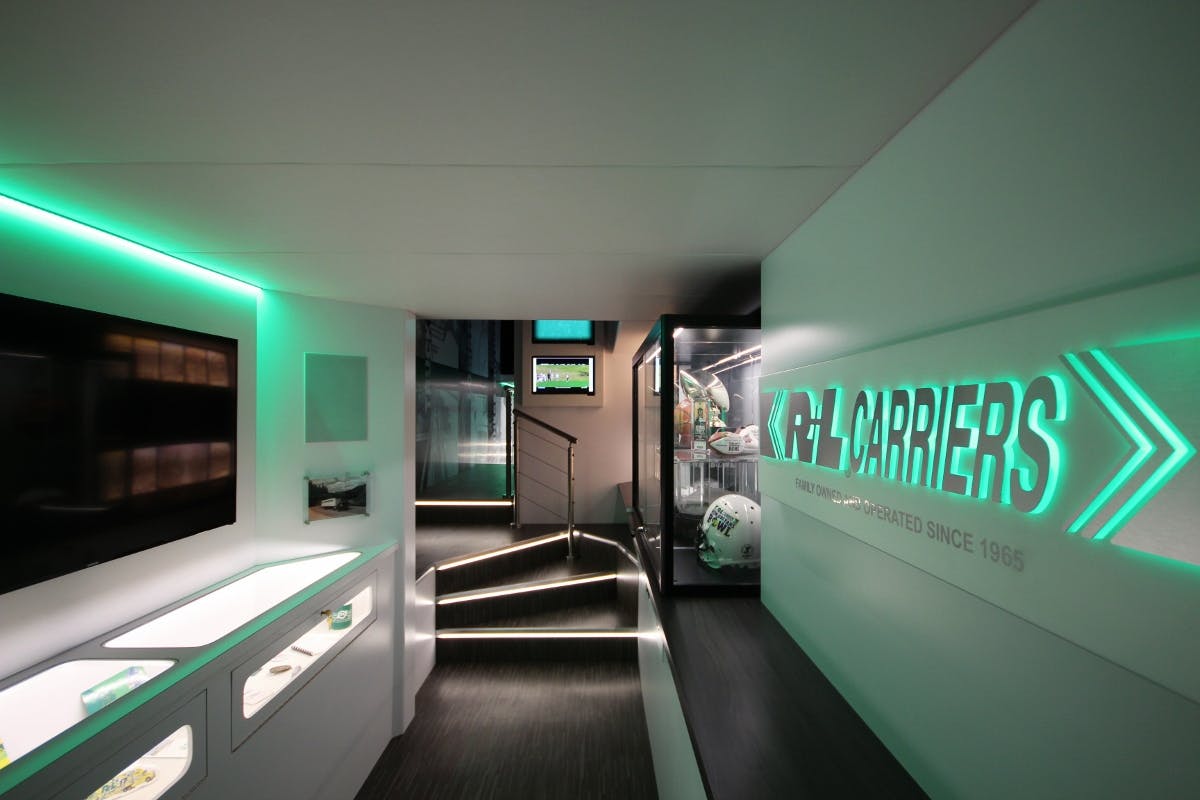 Mobile_Marketing_Trailer_Exhibit_Museum