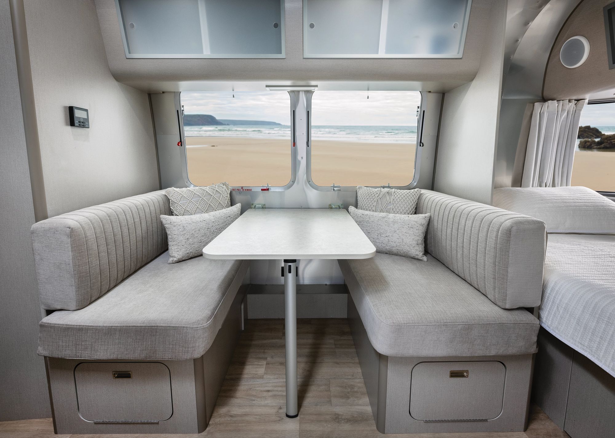 AIRMKT 2025 Caravel 20 Dinette 1 PRINT