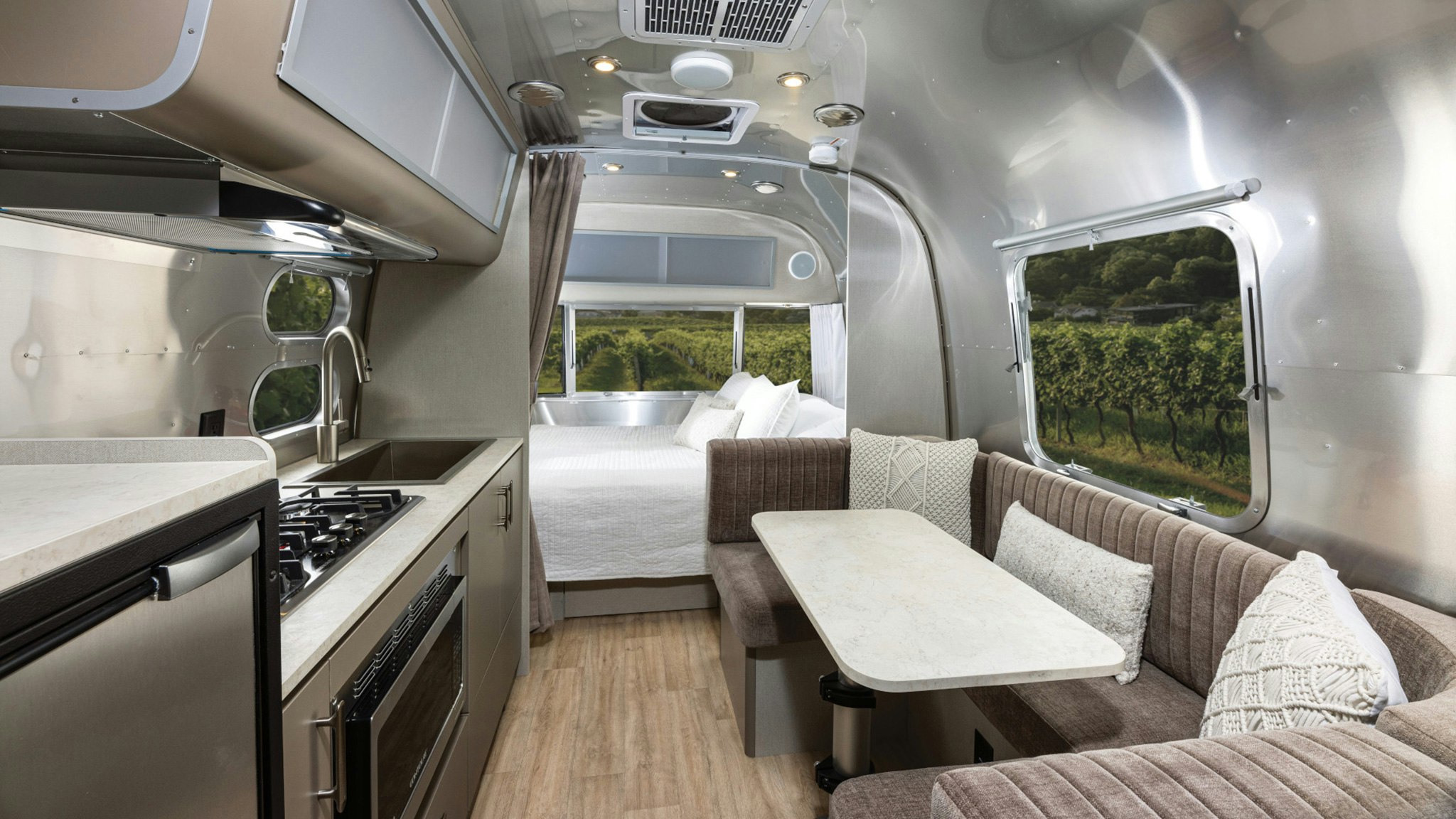 airstream-2025-caravel-banner