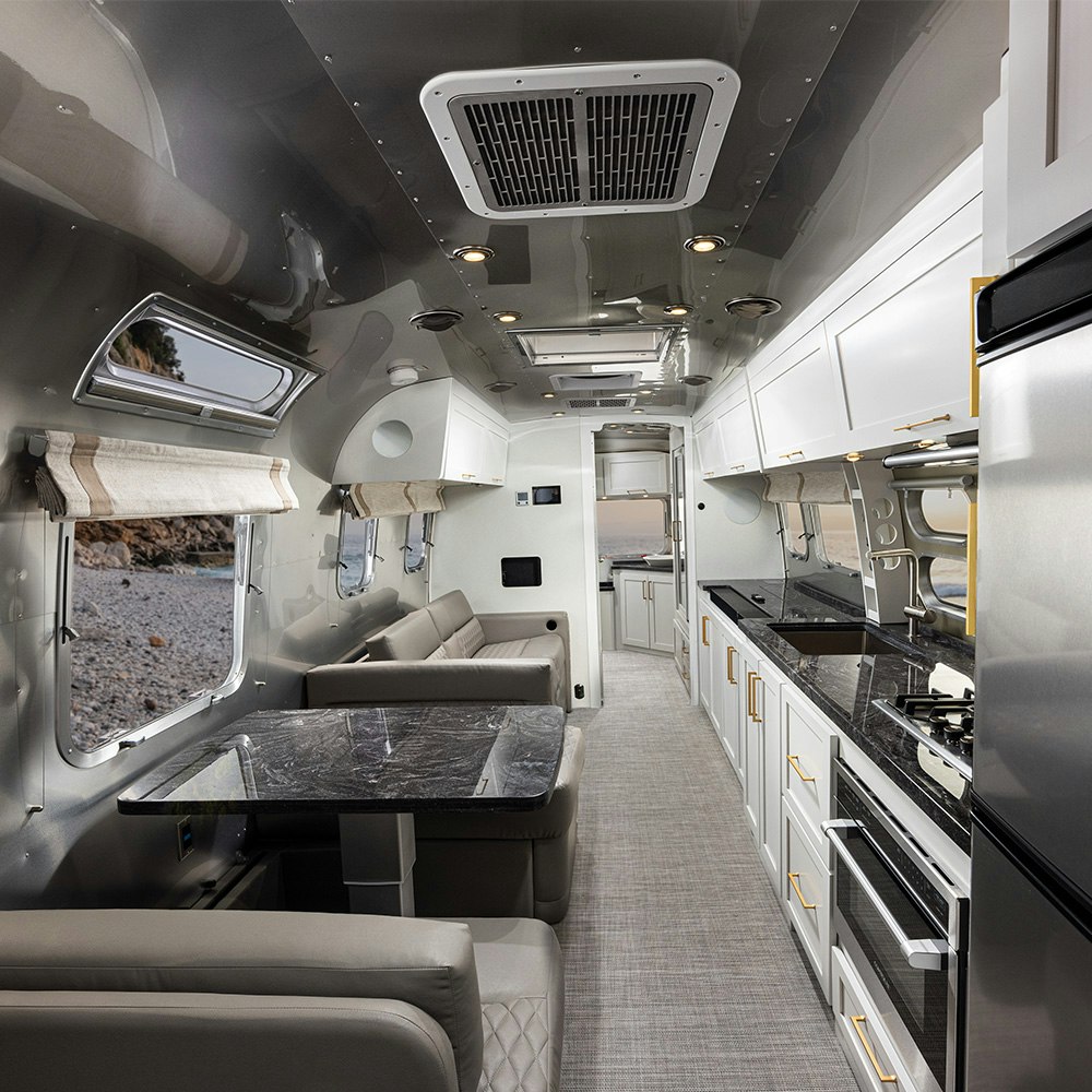 airstream-classic-is-the-luxury-trailer-of-the-year-2025-preview-image