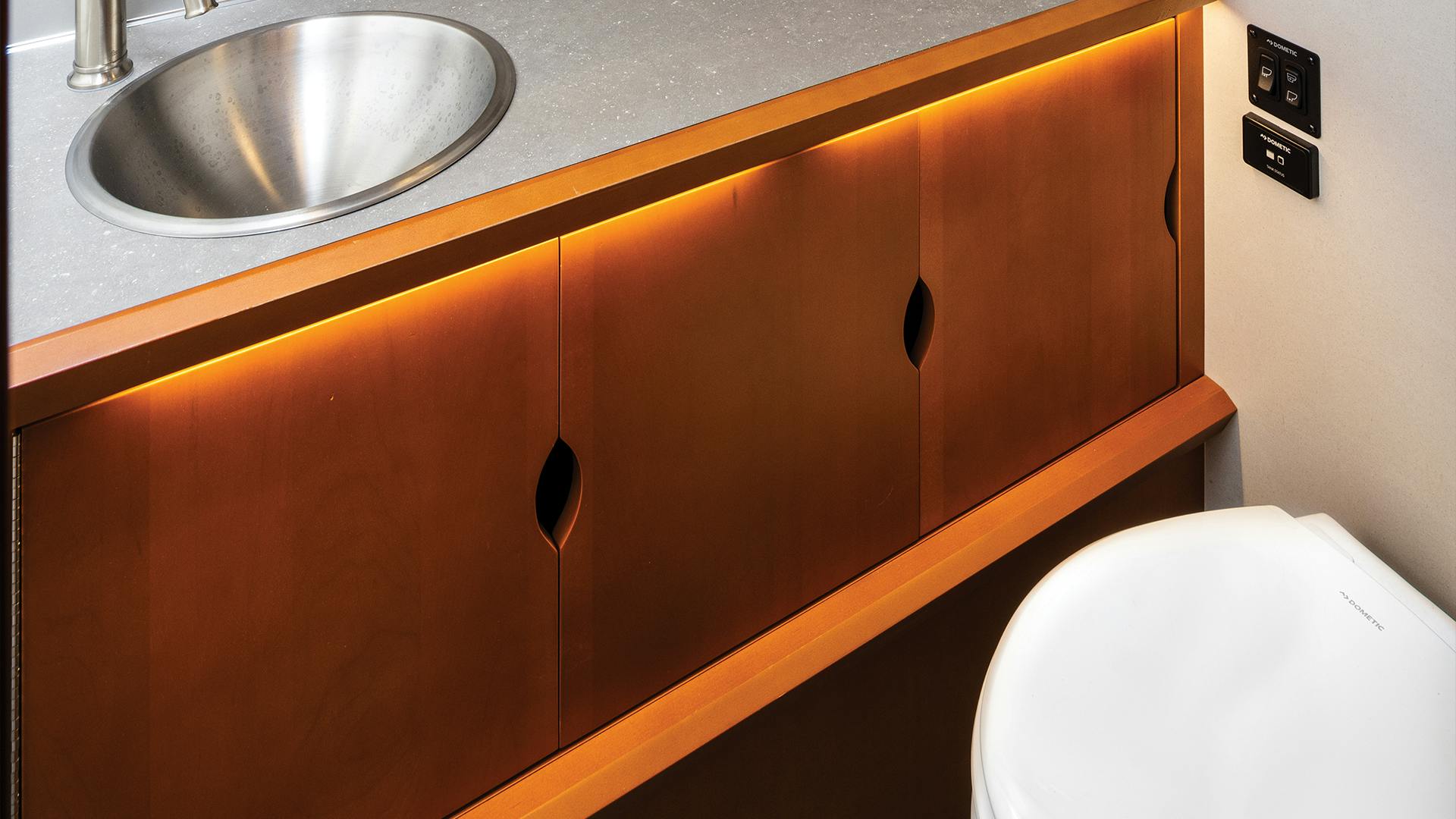flw-storage-bath