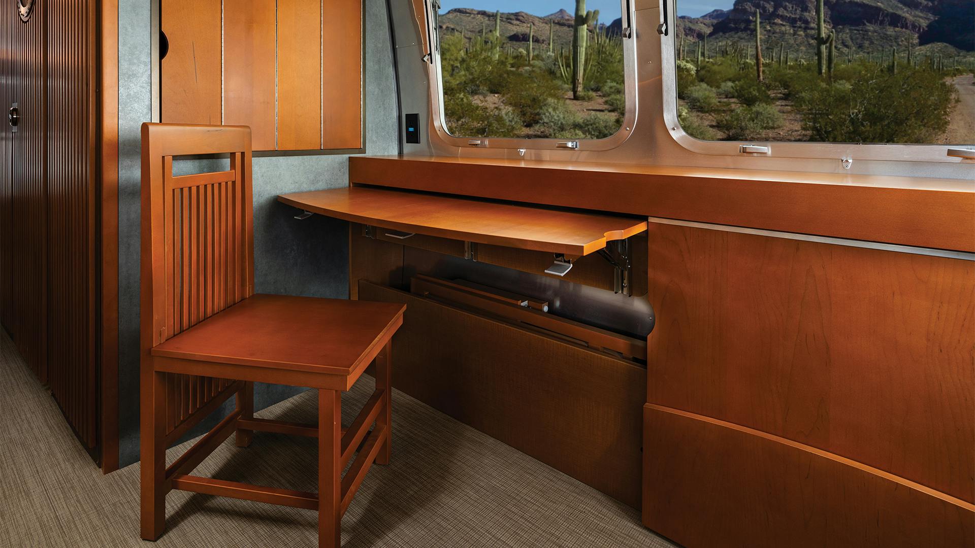 flw-storage-desk